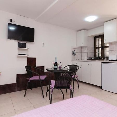 Central Apartment Rose In Hearth Of Split Exterior foto