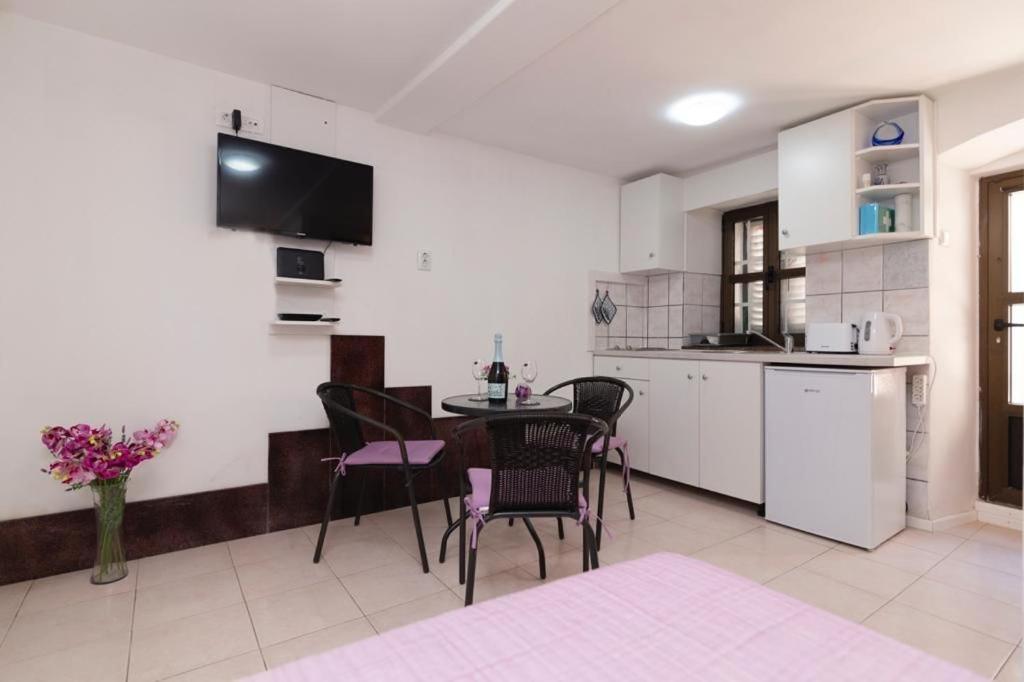 Central Apartment Rose In Hearth Of Split Exterior foto